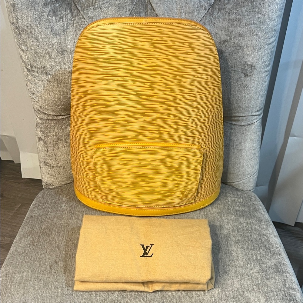 Authentic Louis Vuitton Epi Gobelins Backpack - EUC